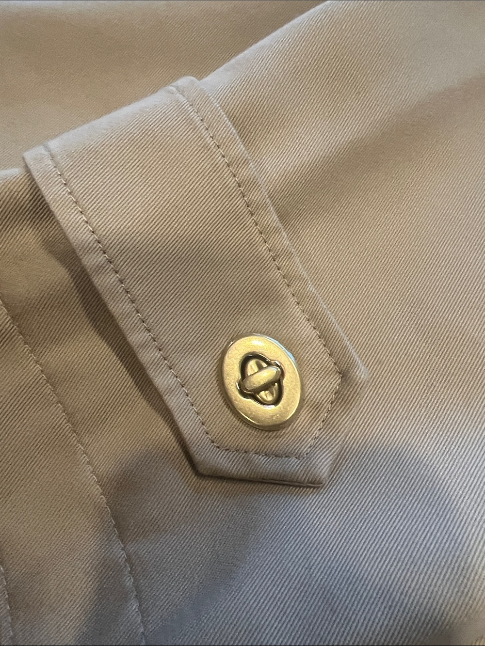 Coach Woman’s Tan Trench Coat with Signature Trim - Picture 4 of 11